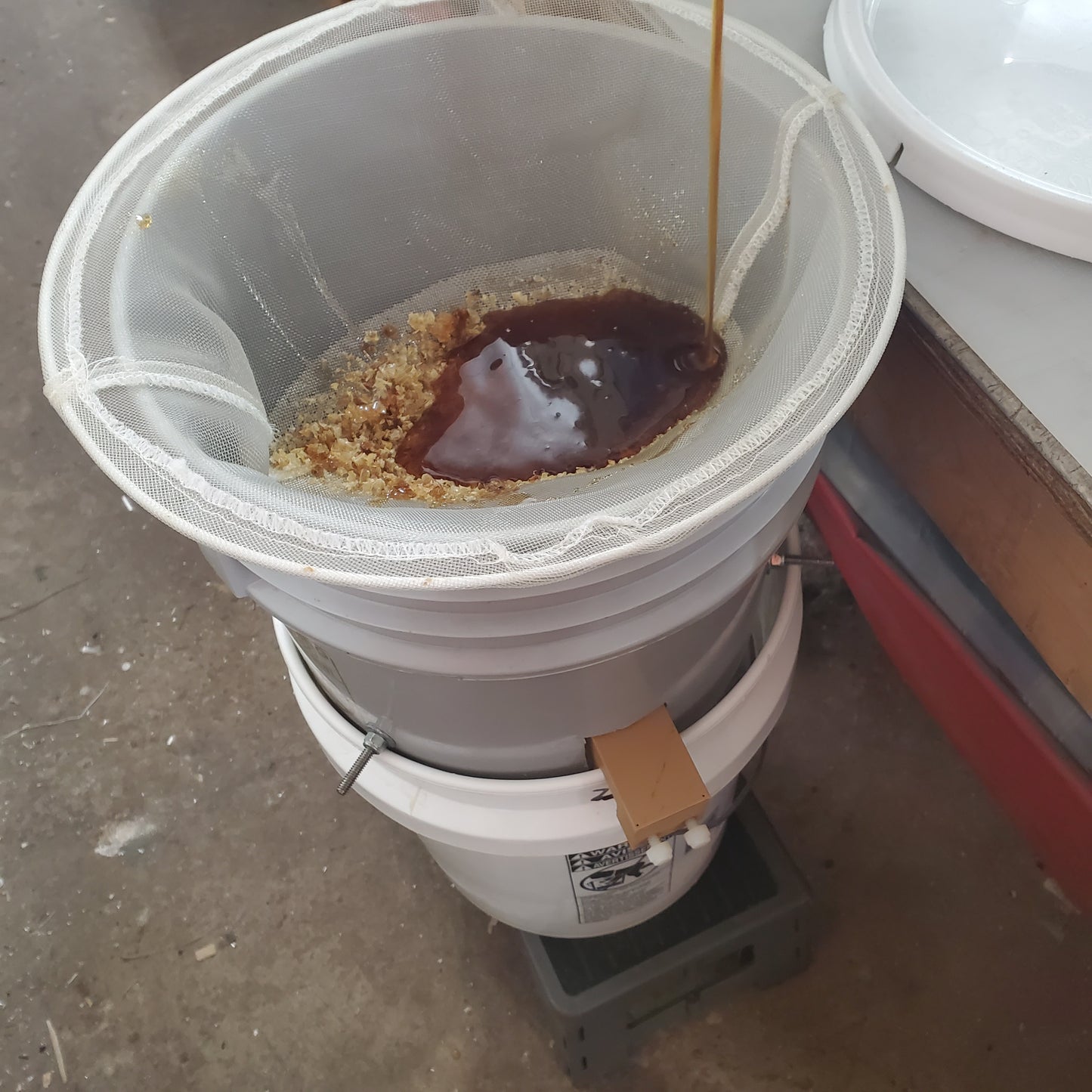 9- Selectable Honey Bee Bucket Alarm 3-1/4" or 6-1/4" from top